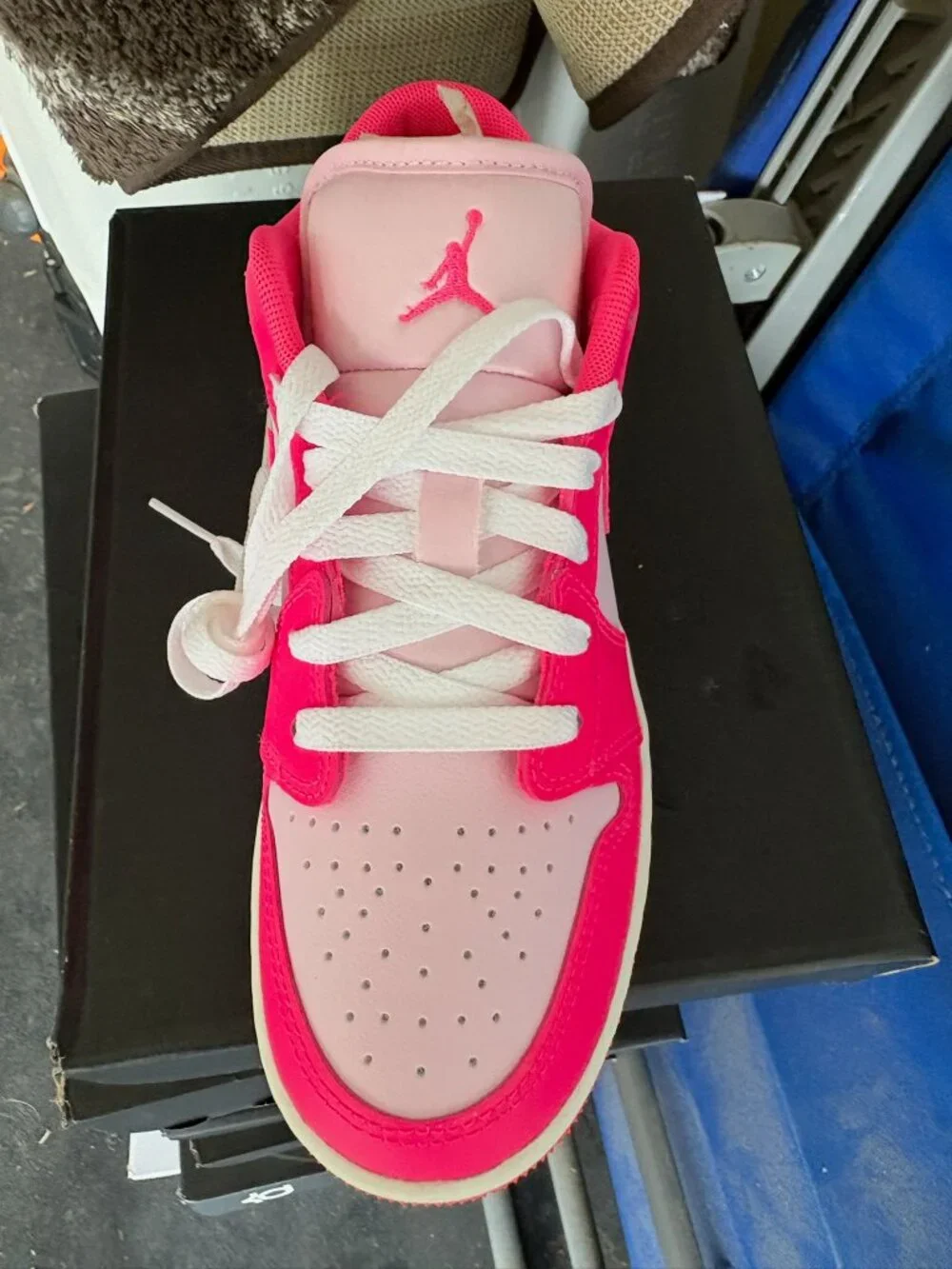 Youth Jordan size 7